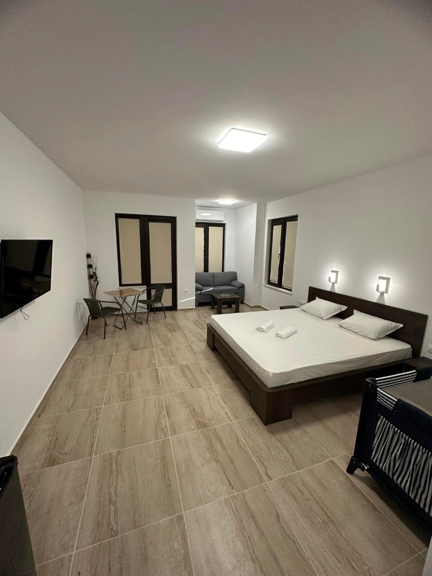 St George Apartcomplex Shkorpilovtsi Exterior foto
