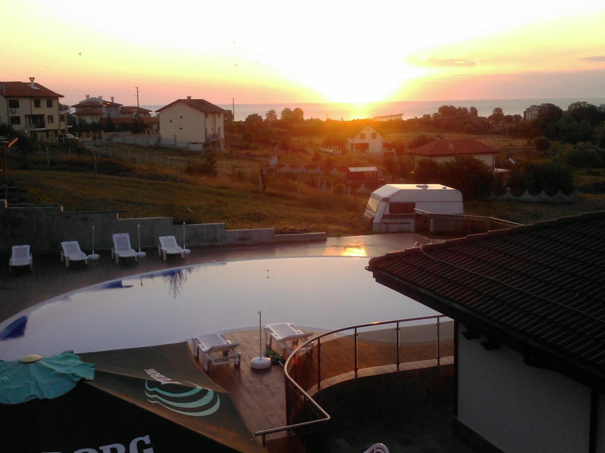St George Apartcomplex Shkorpilovtsi Habitación foto