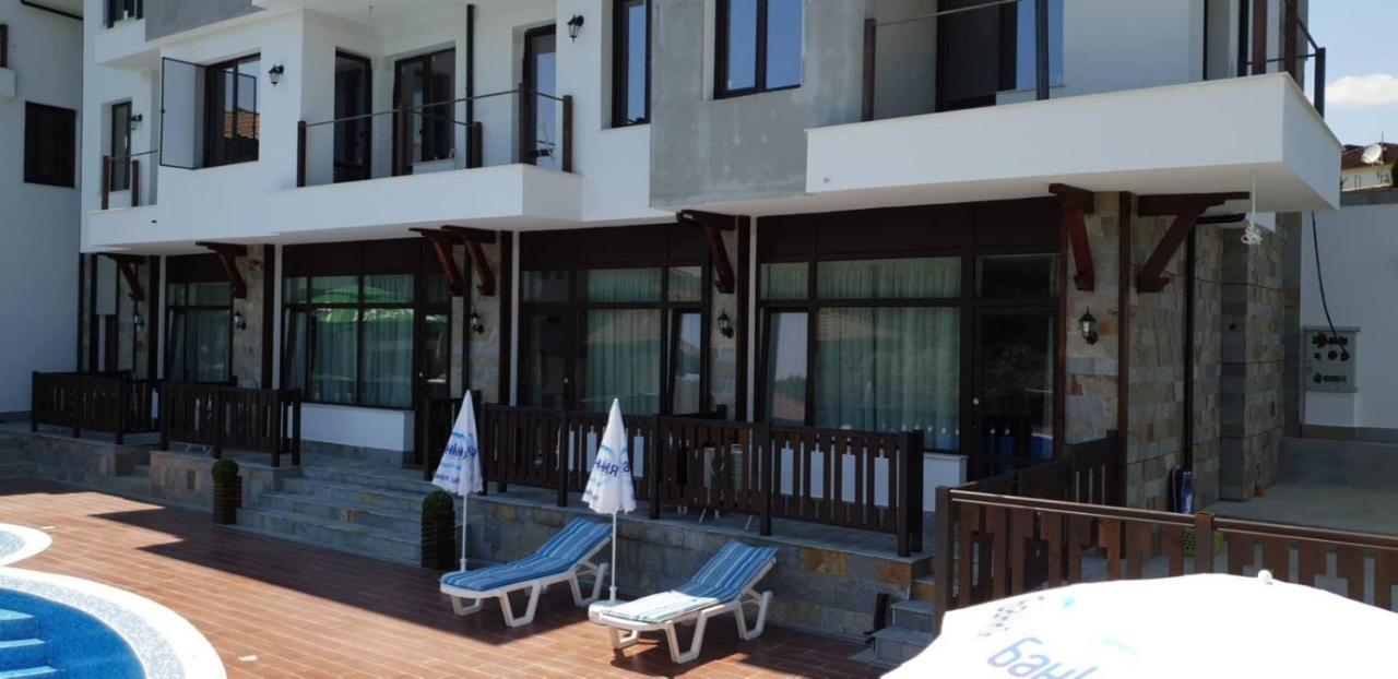 St George Apartcomplex Shkorpilovtsi Exterior foto